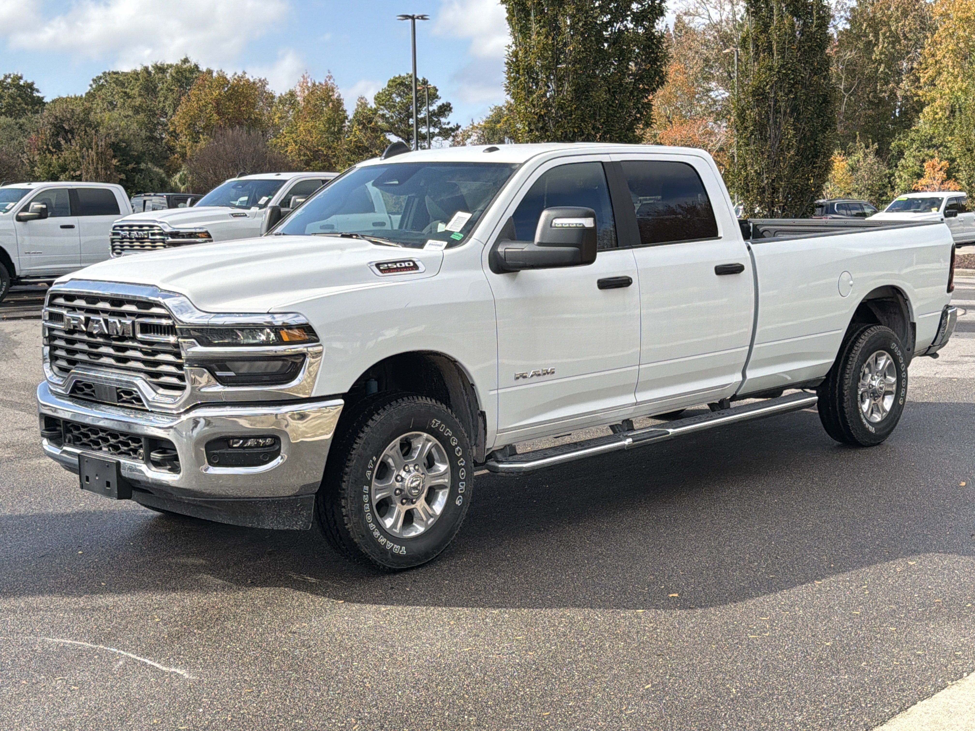 Used 2025 RAM 2500 Big Horn AWD/4WD image 4