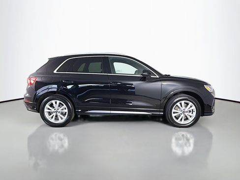 Certified 2025 Audi Q3 2.0T Premium w/ Convenience Package AWD/4WD image 8