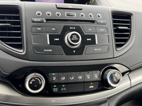 Used 2015 Honda CR-V LX image 10