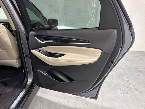 Used 2019 Buick Enclave Essence image 61