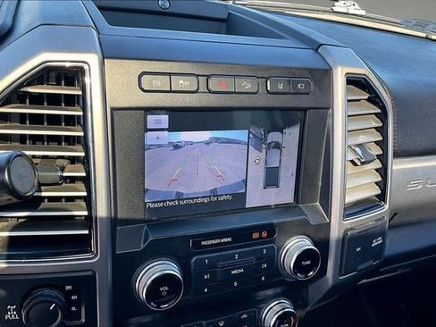 Used 2021 Ford F250 Platinum AWD/4WD image 18
