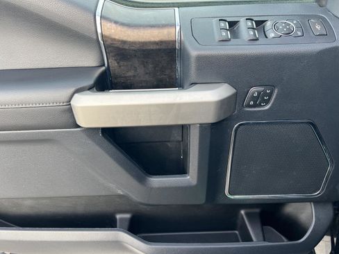 Used 2022 Ford F250 Lariat w/ Tremor Off-Road Package image 9