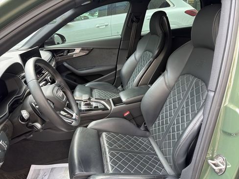 Used 2023 Audi S4 Premium Plus w/ Premium Plus Package AWD/4WD image 3