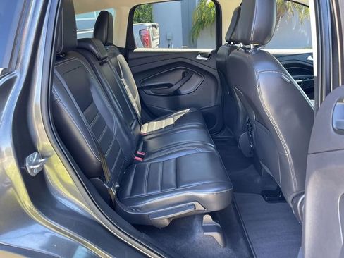 Used 2019 Ford Escape SEL image 25