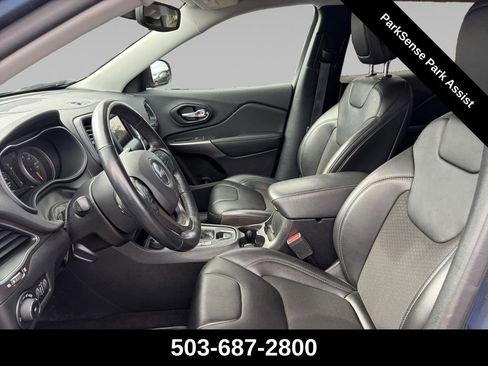 Used 2021 Jeep Cherokee Latitude Plus image 10