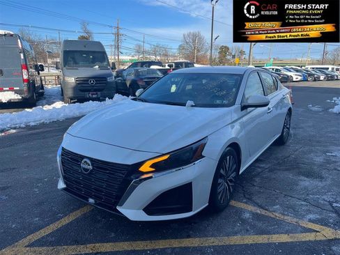 Used 2023 Nissan Altima 2.5 SV image 4
