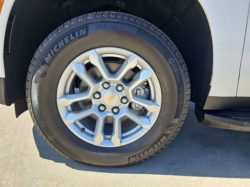 New 2026 Chevrolet Suburban LS w/ Max Trailering Package RWD image 33