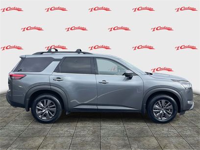 Certified 2022 Nissan Pathfinder SV
