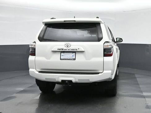 Used 2019 Toyota 4Runner SR5 image 6