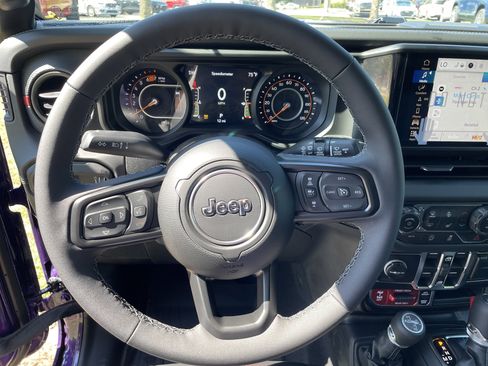 New 2026 Jeep Wrangler Unlimited Rubicon AWD/4WD image 13