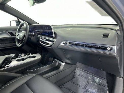 Certified 2024 Cadillac Lyriq Tech image 30