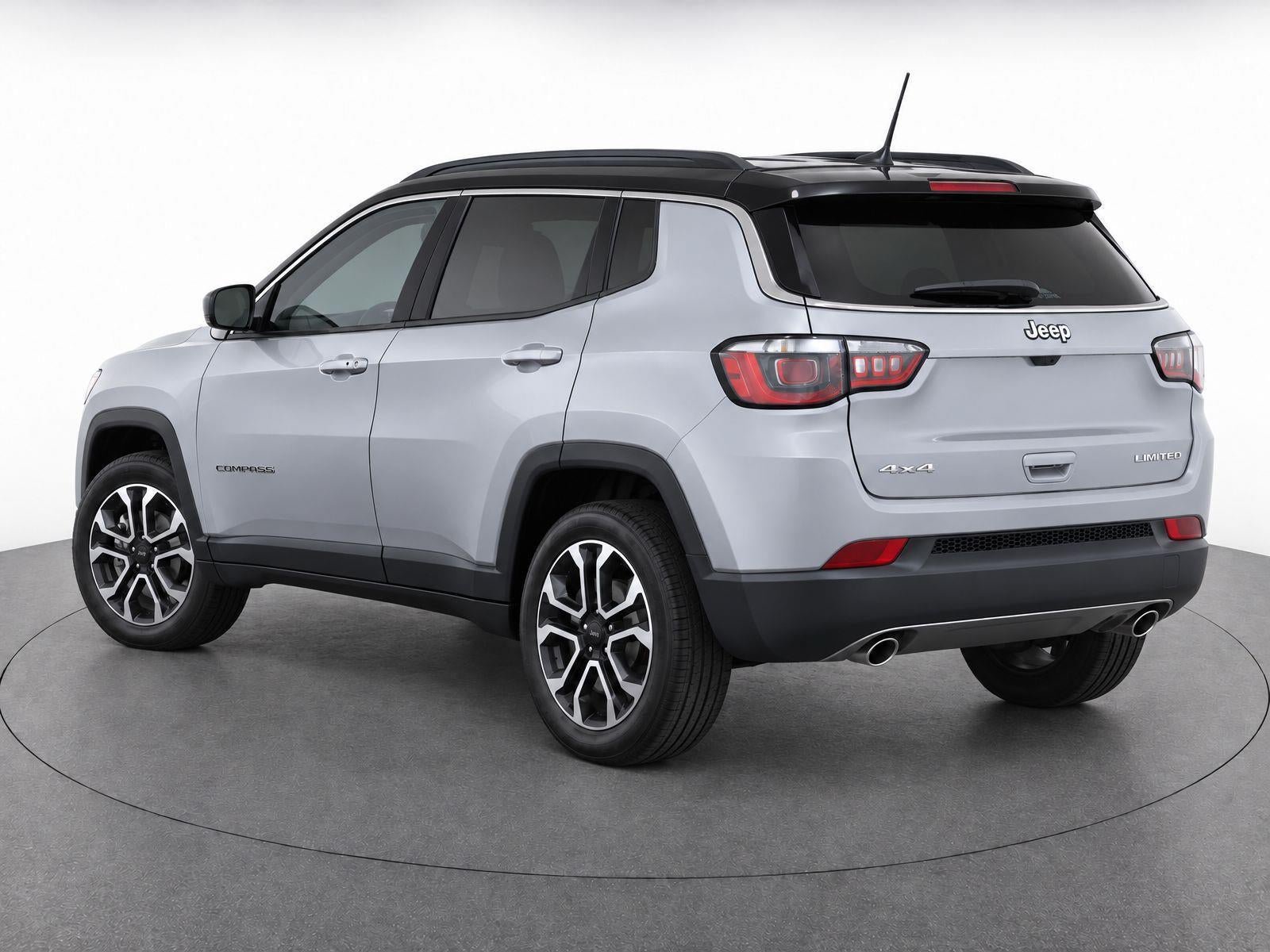 Used 2023 Jeep Compass Limited AWD/4WD image 7