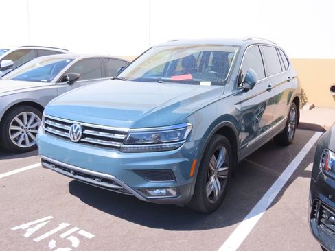 Used 2019 Volkswagen Tiguan SEL Premium image 2