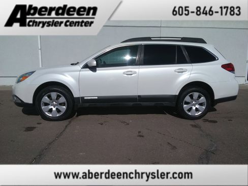 Used 2011 Subaru Outback 2.5i Premium image 1