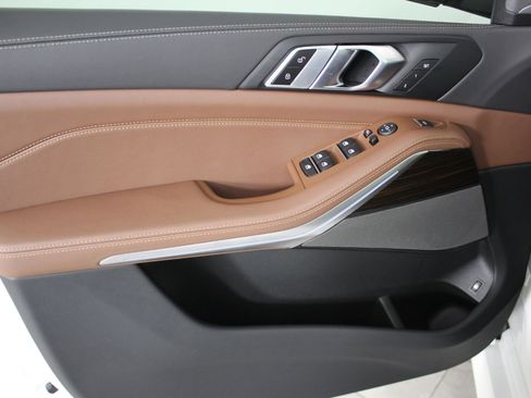 New 2026 BMW X5 xDrive50e w/ M Sport Package image 12