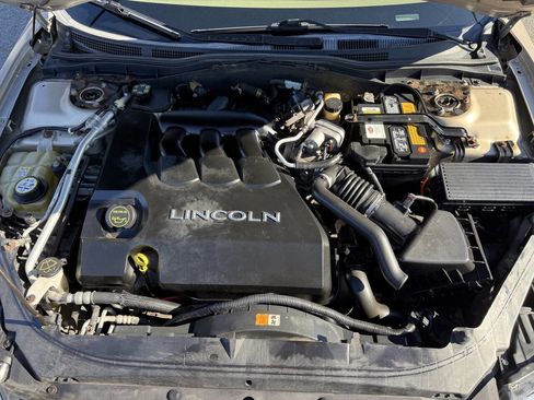 Used 2006 Lincoln Zephyr image 26