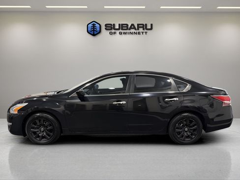 Used 2014 Nissan Altima 2.5 S FWD image 2