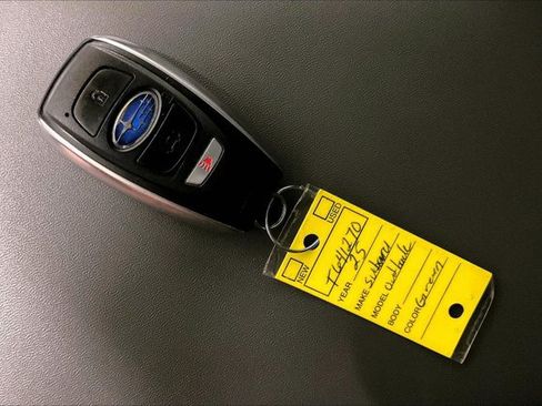 Used 2025 Subaru Outback Onyx Edition AWD/4WD image 11