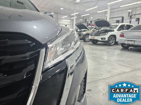 Used 2023 Nissan Kicks SV FWD image 13