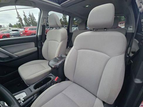 Used 2018 Subaru Forester 2.5i Premium AWD/4WD image 22