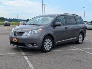 Used 2015 Toyota Sienna XLE AWD/4WD video 2