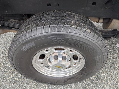 Used 2008 Chevrolet Silverado 2500 LT w/ 1LT Convenience Package image 6