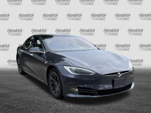 Used 2018 Tesla Model S 75D AWD/4WD image 2