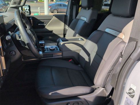 Certified 2025 GMC Hummer EV 3X image 24
