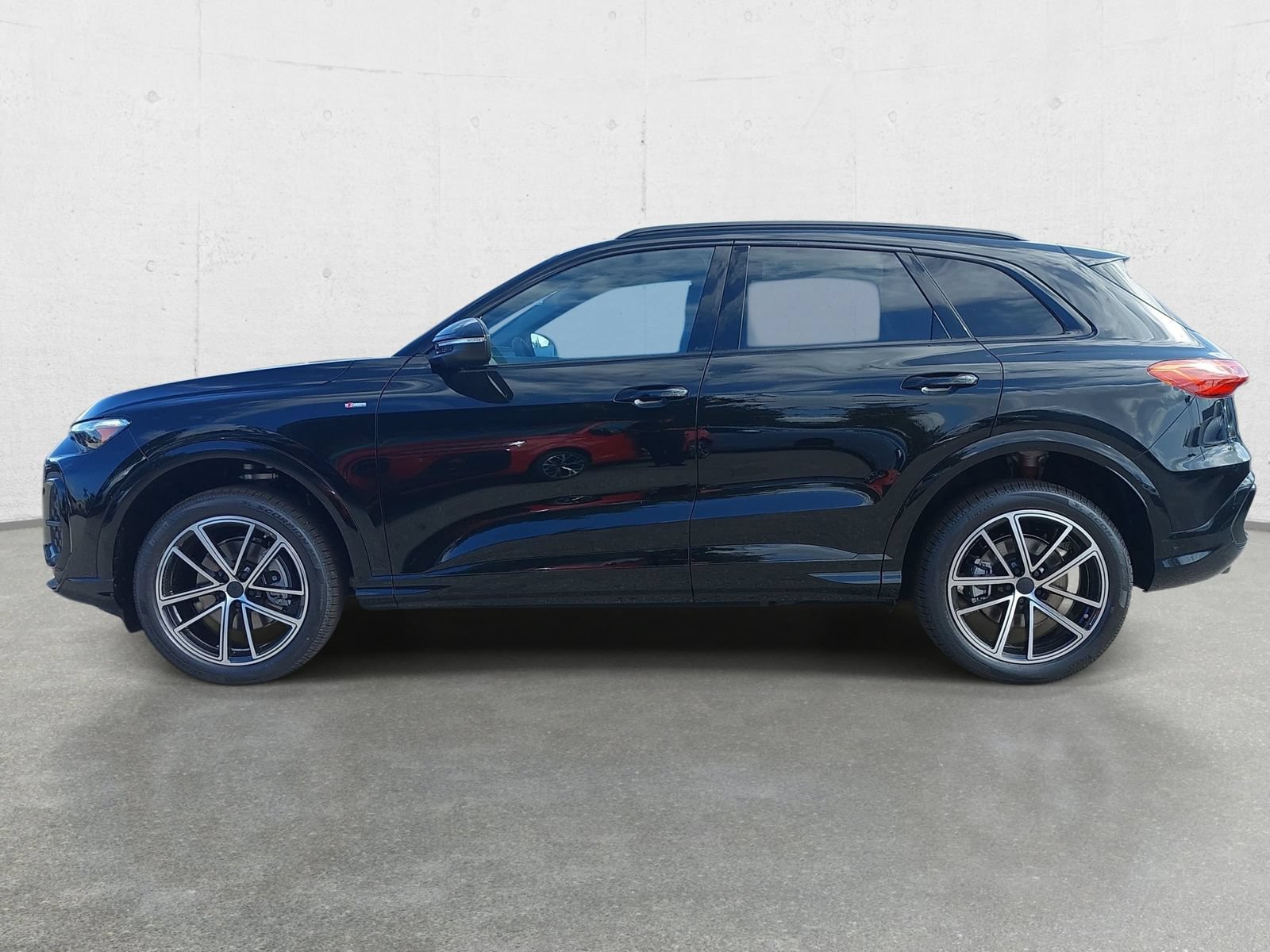 New 2026 Audi Q5 Premium Plus AWD/4WD image 8