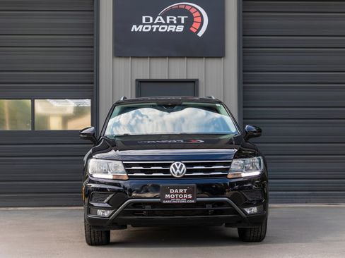 Used 2020 Volkswagen Tiguan SEL AWD/4WD image 2