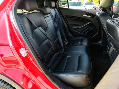 Used 2018 Mercedes-Benz GLA 250 image 35