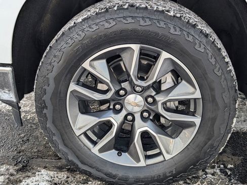 Certified 2024 Chevrolet Silverado 1500 LT image 39