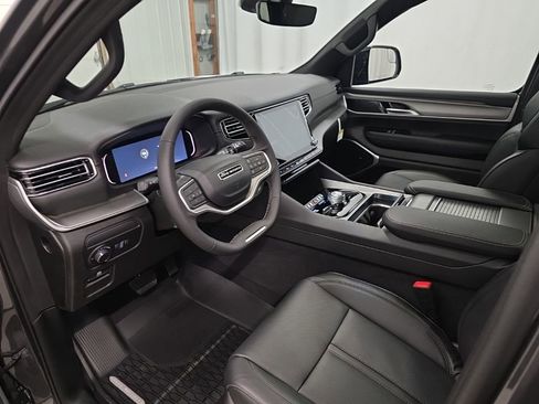 New 2026 Jeep Grand Wagoneer 4WD w/ Premium Group I image 16