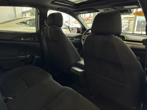 Used 2019 Honda Civic EX image 27