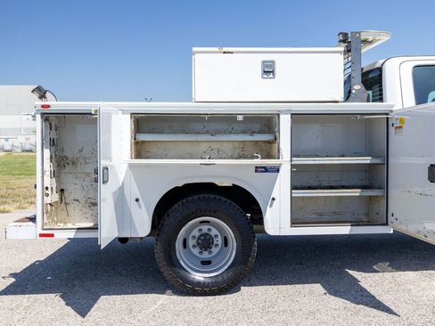 Used 2019 Ford F350 XL w/ Power Equipment Group RWD image 21