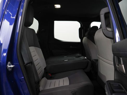 Used 2024 Toyota Tacoma TRD Off-Road image 11