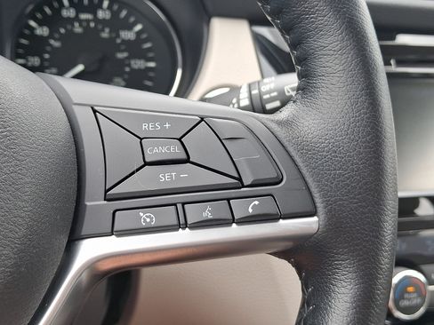 Used 2021 Nissan Rogue Sport SV AWD/4WD image 22