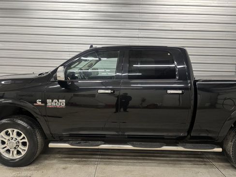 Used 2017 RAM 3500 Laramie image 8