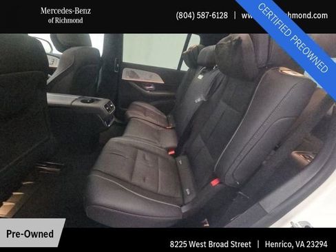 Used 2025 Mercedes-Benz GLS 580 4MATIC image 7