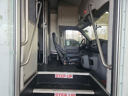 Used 2019 Ford E-450 and Econoline 450 Super Duty w/ Shuttle Bus Prep Package image 2