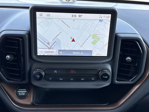 Used 2024 Ford Bronco Sport Outer Banks w/ Tech Package image 25