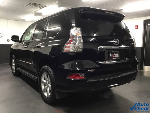 Used 2018 Lexus GX 460 image 8
