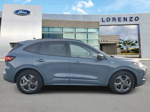 Used 2023 Ford Escape ST-Line w/ Tech Pack #1 image 4