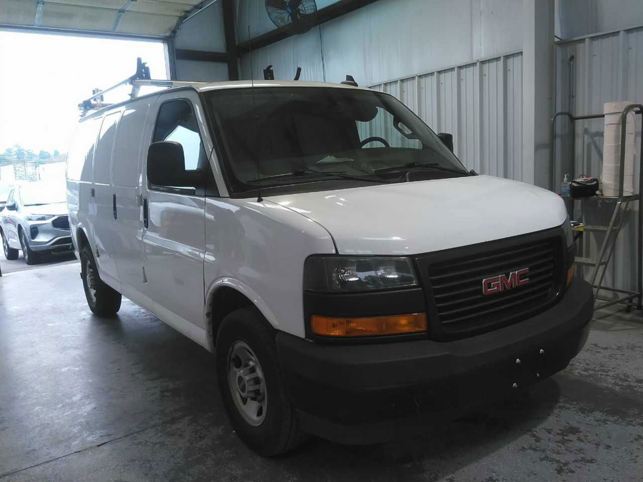 Used 2023 GMC Savana 2500 w/ Driver Convenience Package RWD image 1