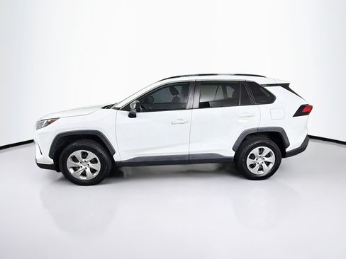 Used 2019 Toyota RAV4 LE w/ Carpet Mat Package FWD image 4