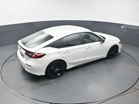 Used 2024 Honda Civic Sport image 39