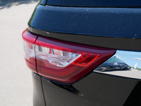 Used 2019 Chevrolet Traverse Premier AWD/4WD image 17