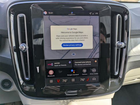 New 2026 Volvo XC40 B5 Ultra w/ Protection Package Premier image 11