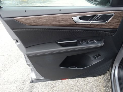 New 2025 Volkswagen Atlas SEL Premium R-Line image 11