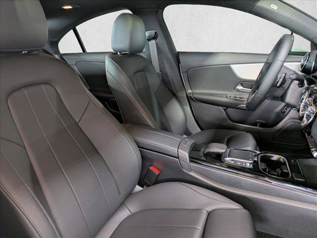 Used 2023 Mercedes-Benz CLA 250 image 24